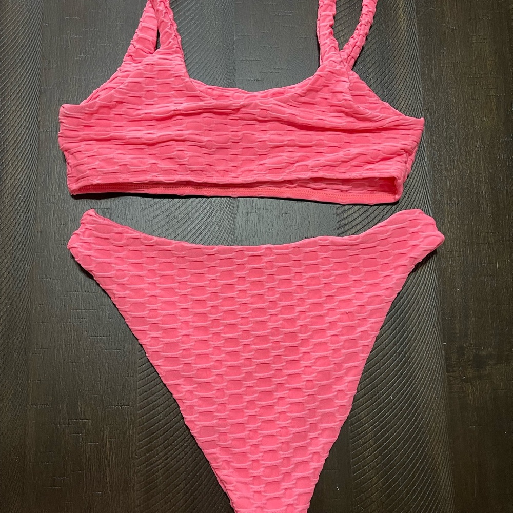 Pink Textured Bikini Set - Picture 4 of 4